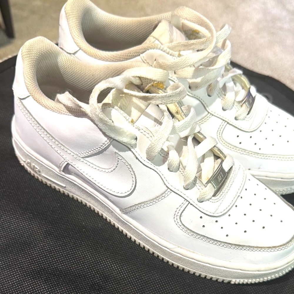 Nike Classic White Sneakers Air Force 1